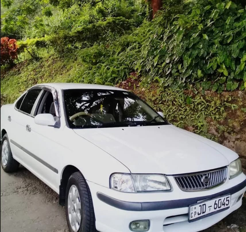 Nissan Sentra B14 - View 1